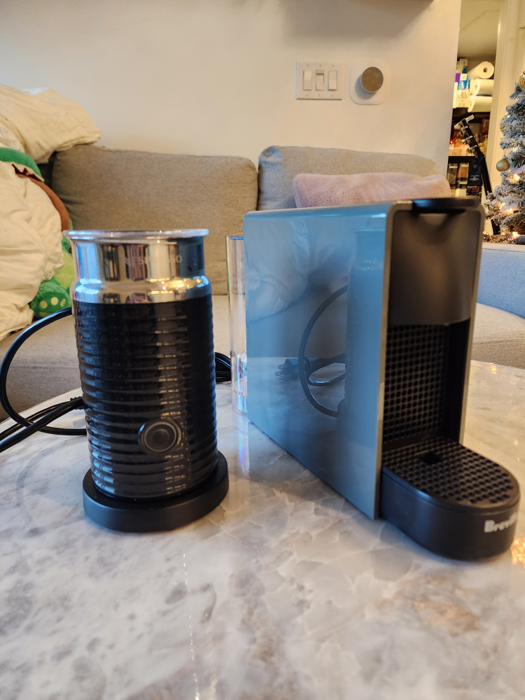 Nespresso Aeroccino 3 - Hot & Cold Milk Frother - photo 4