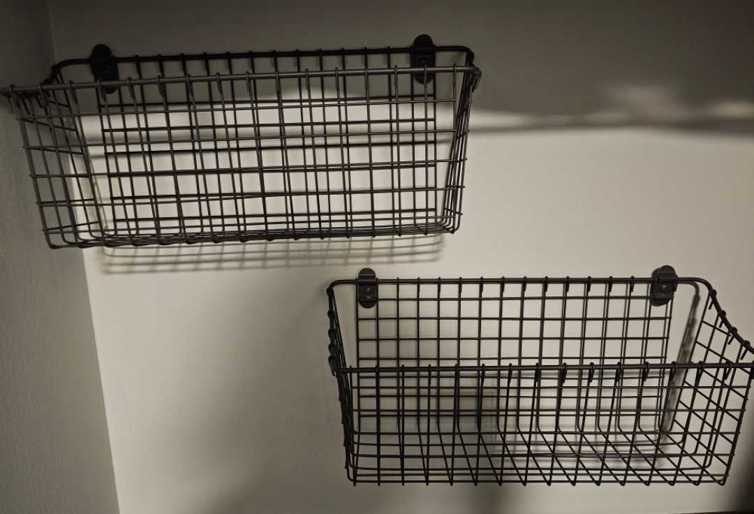 kitchen towel 4-pack set and 2 wall metal basket - photo 2