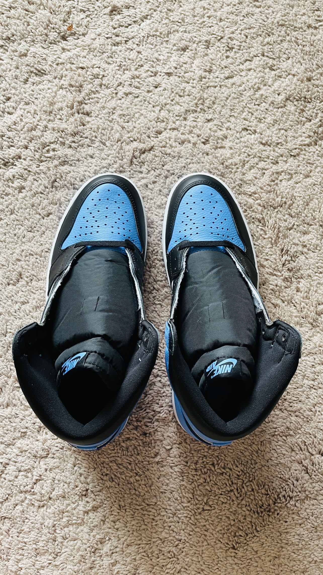 Air Jordan 1 Retro High OG UNC Toe - photo 3