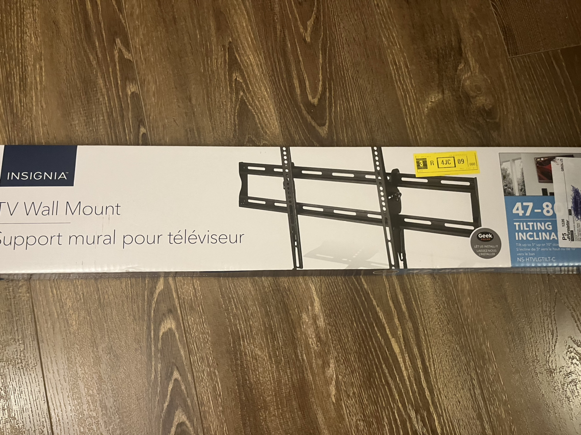 Brand new tilting TV wall mount thumbnail