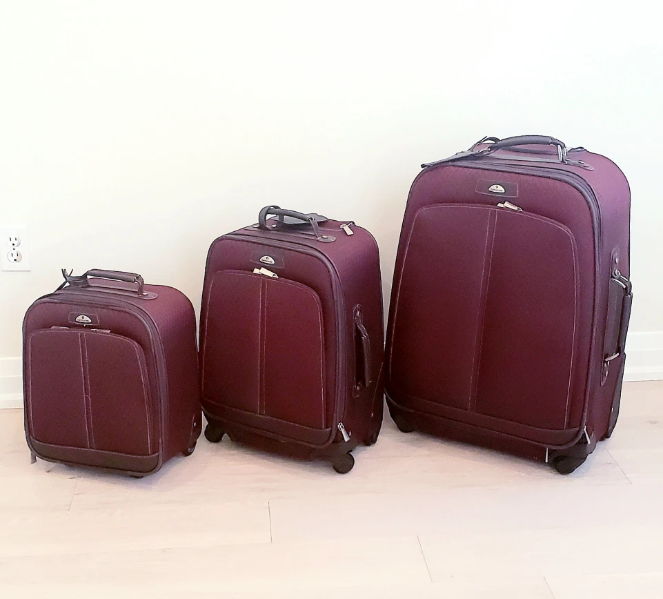 Beautiful SAMSONITE 3-PC LUGGAGE SET thumbnail