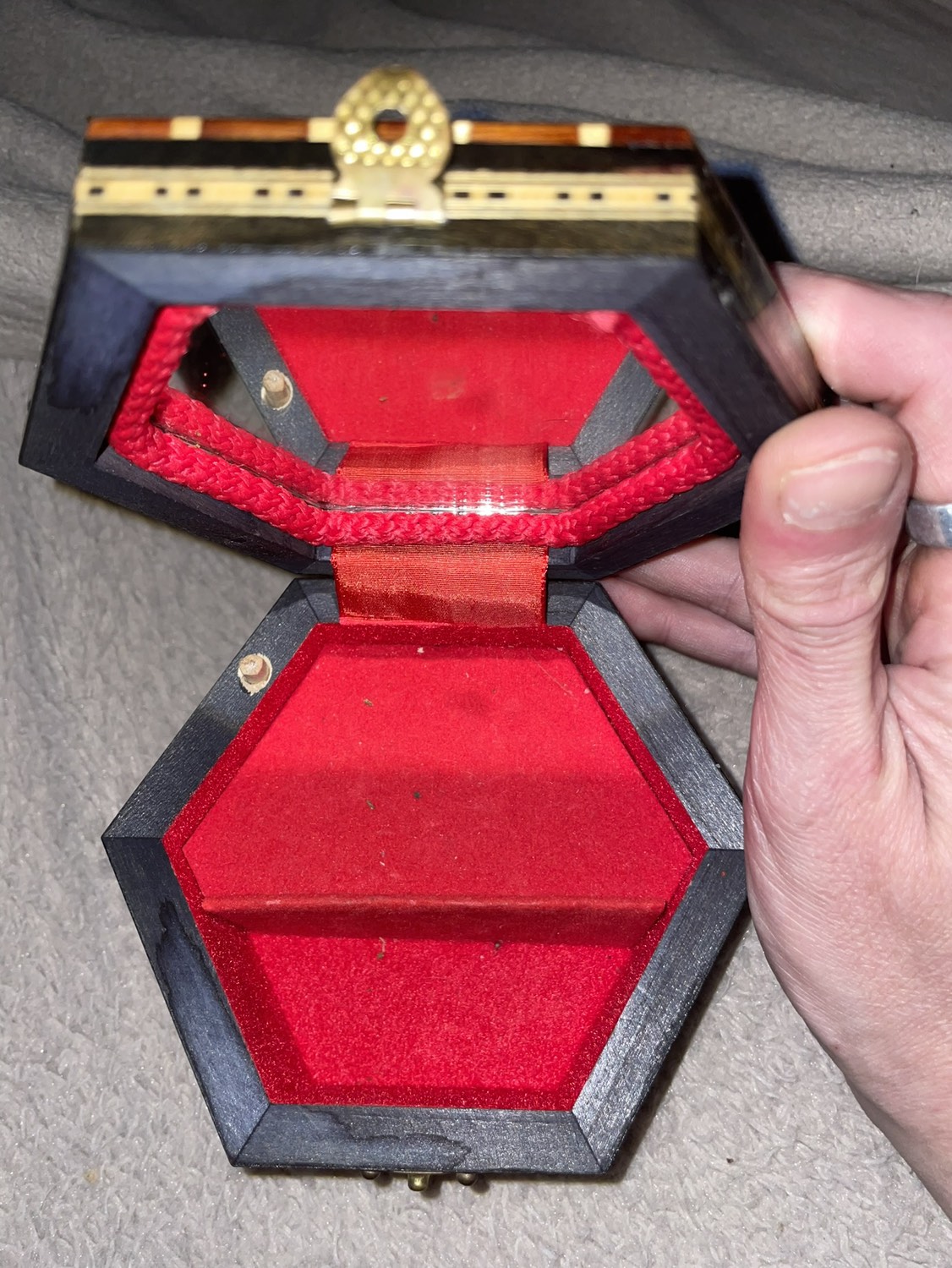 Vintage inlaid mirrored music box image indicator(2)