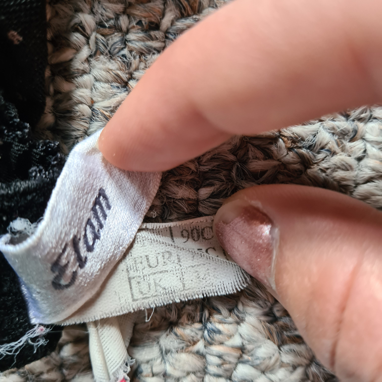 FREE Bundle of 2 bras 🎁 image indicator(9)