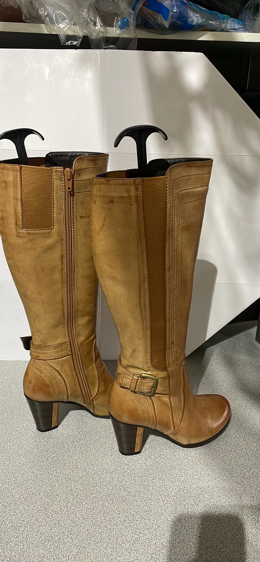 Women boot thumbnail