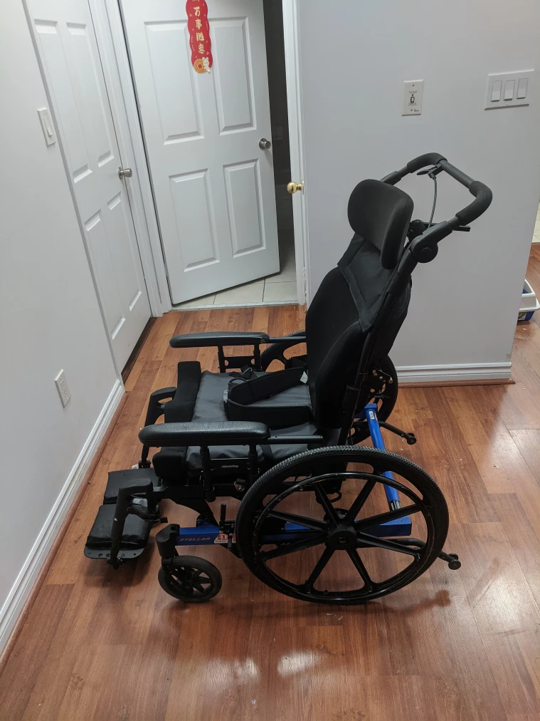 large manual tilt wheel chair