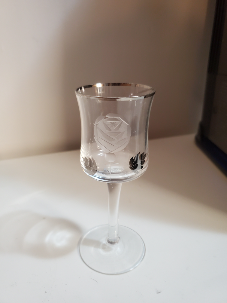 Vintage Decanter With 4 Cordial Wine Glasses - photo 4