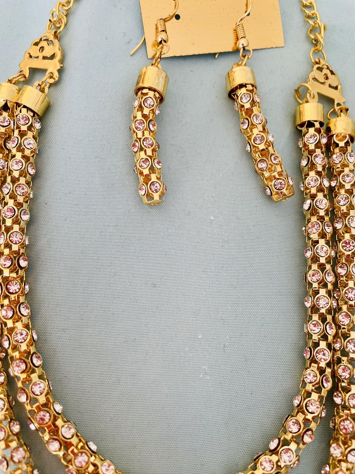 Gorgeous gold plated necklace & earrings set - photo 2