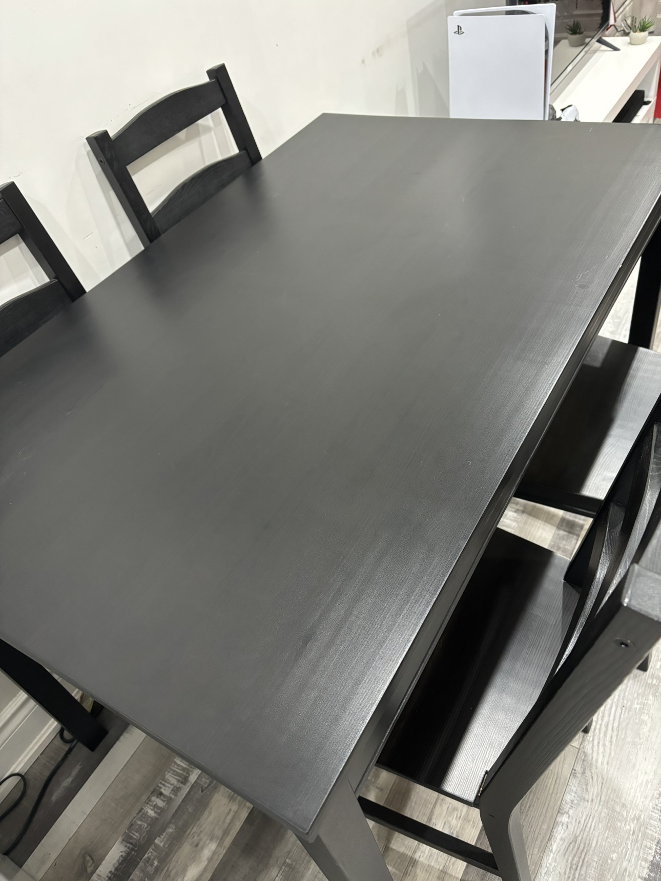 Dining table and chair - photo 2
