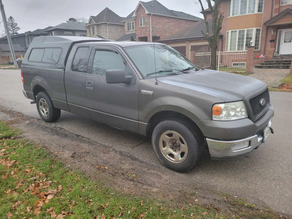 2004 Ford F150 - photo 2