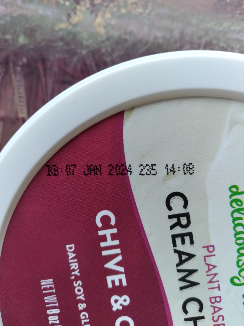 #freecycle daiya plant based cream cheese image indicator(2)