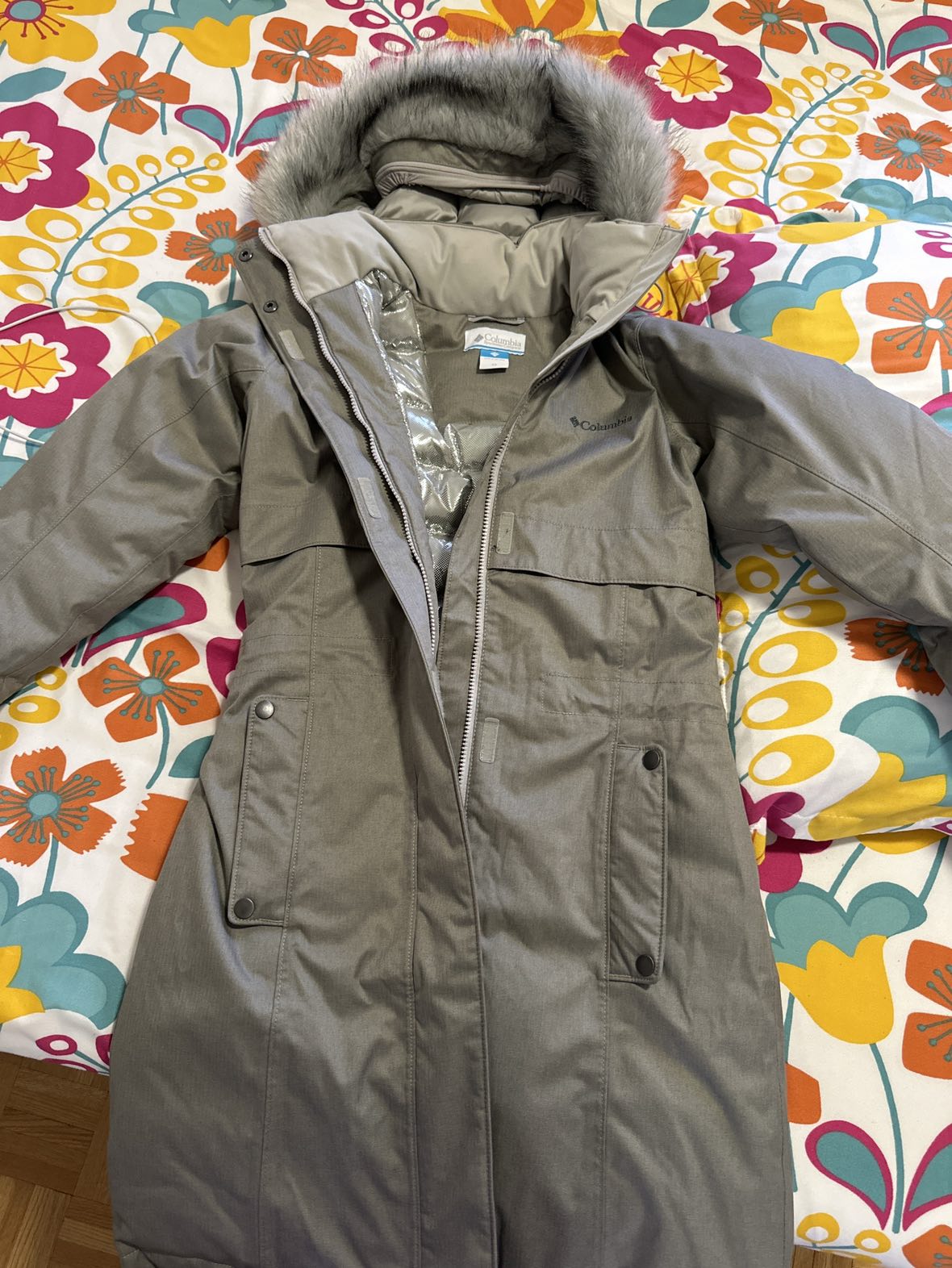 Columbia Winter Jacket for women: Brand new, never worn