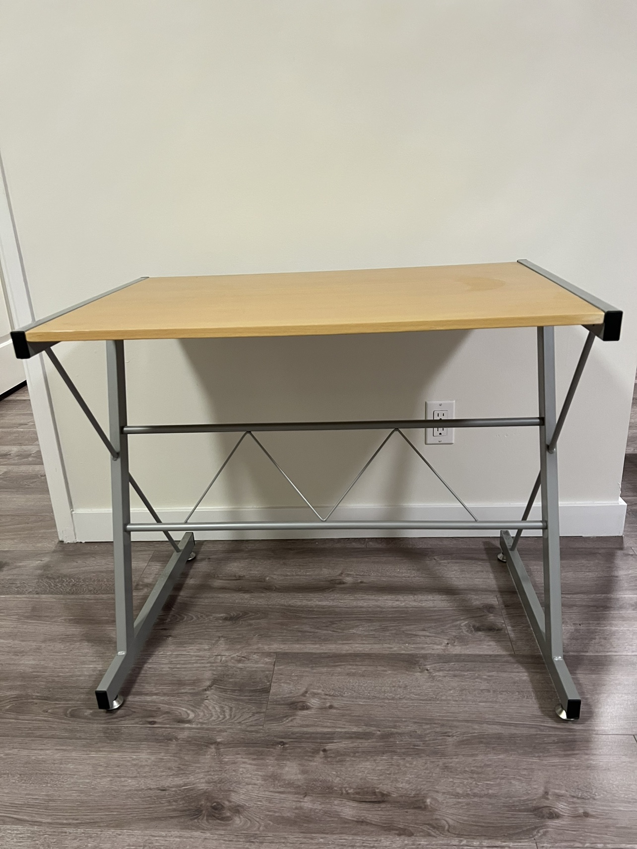 study table thumbnail