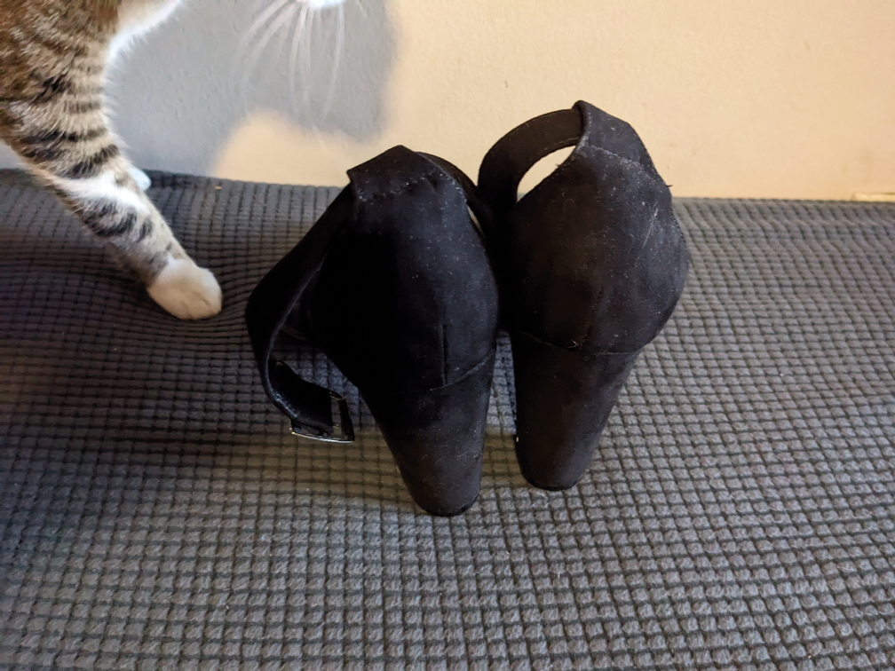 Brand New Strappy Heels $15 size US 9 - photo 3