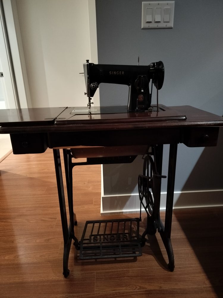 Antique sewing machine image indicator(5)