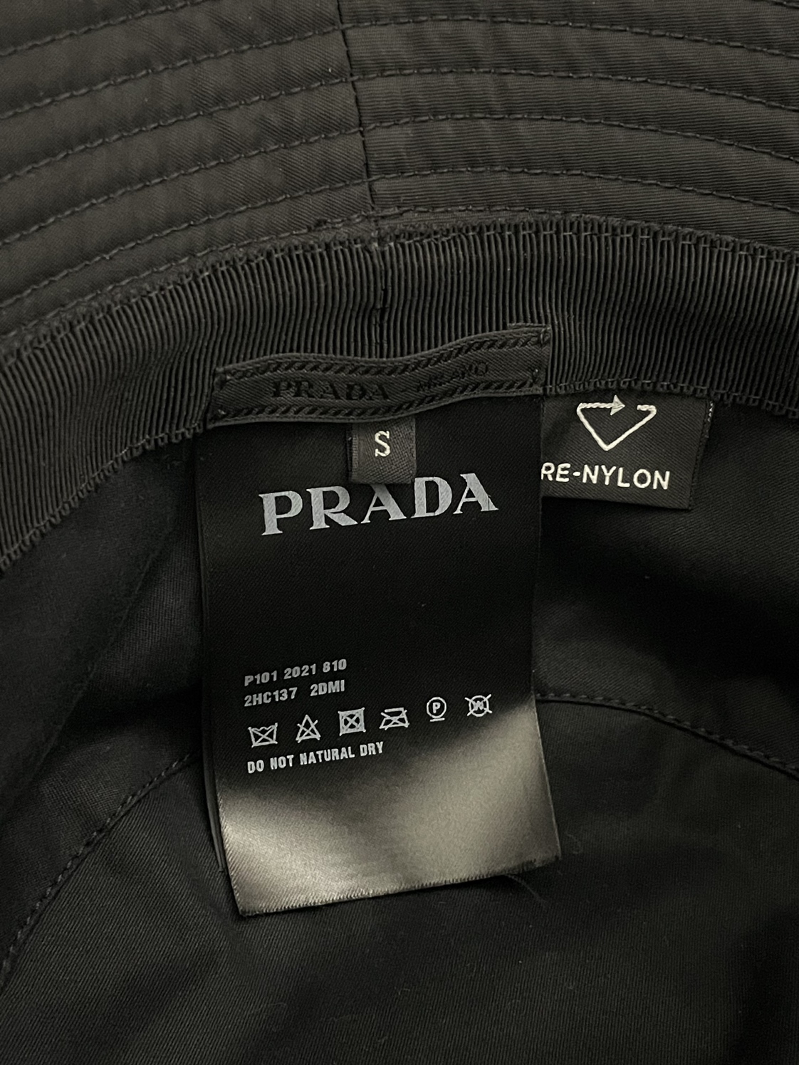 Prada Bucket Hat ($895) -> $500 - photo 4