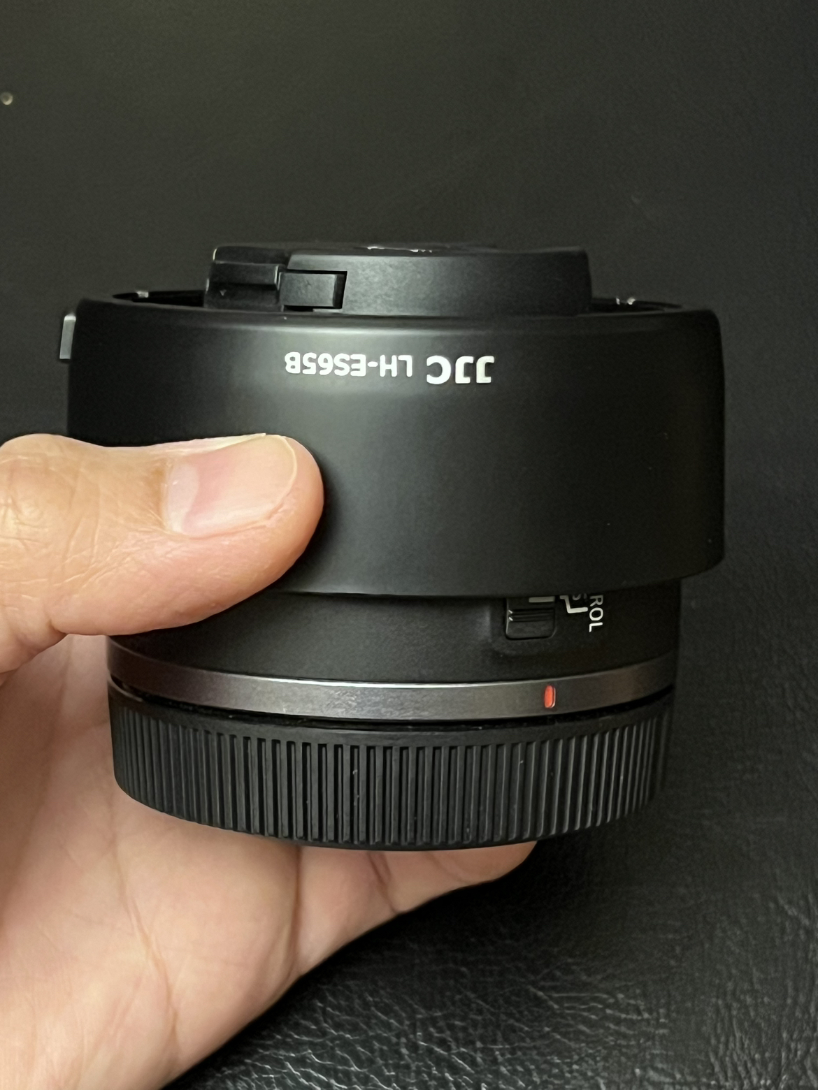 Canon Lens RF 50mm f1.8 - photo 2