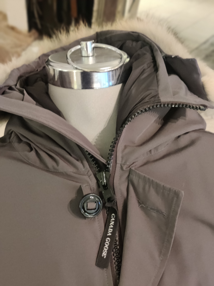 Canada Goose XL Men's jacket image indicator(3)