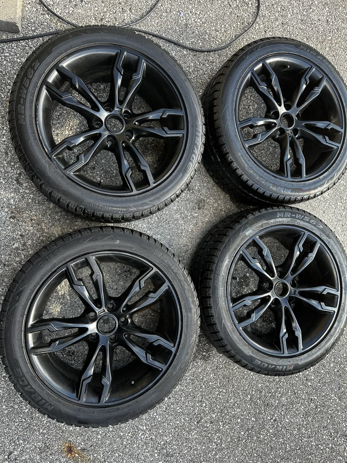 Set Winter rims and tire - photo 2