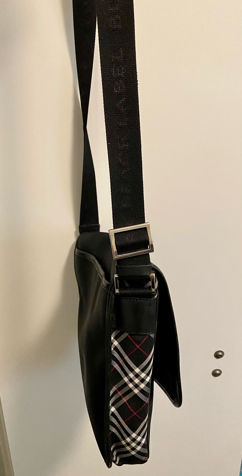Burberry women’s messenger bag - photo 3