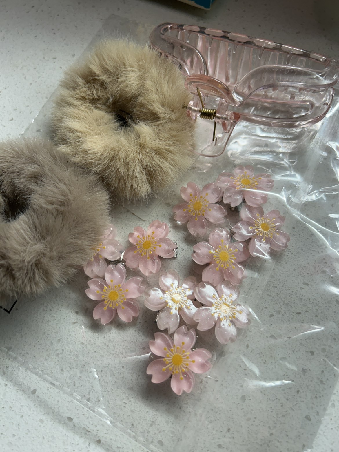 Hair accessories thumbnail
