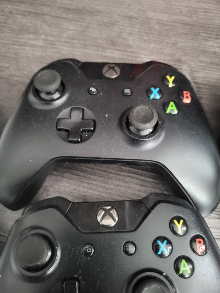 controllers from 10 dollars each. - photo 3