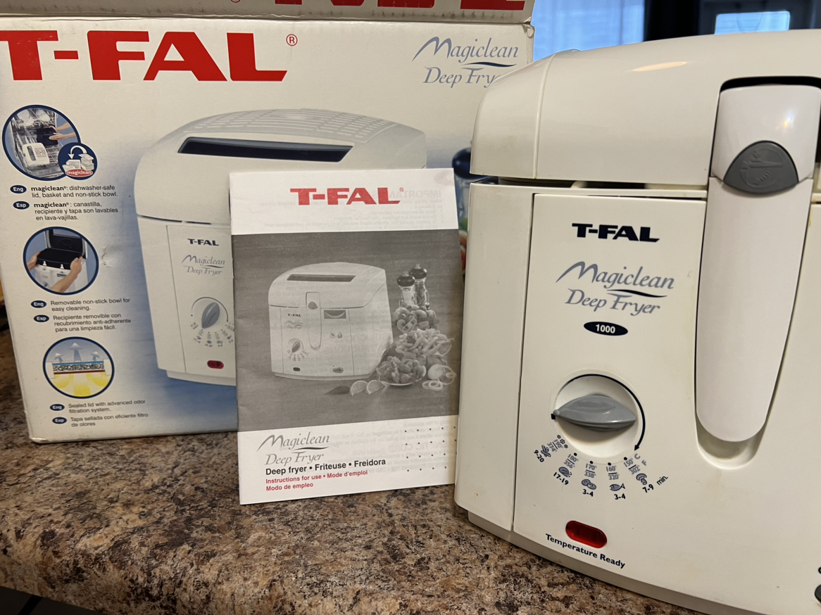 T-Fal Magiclean Deep Fryer - photo 2
