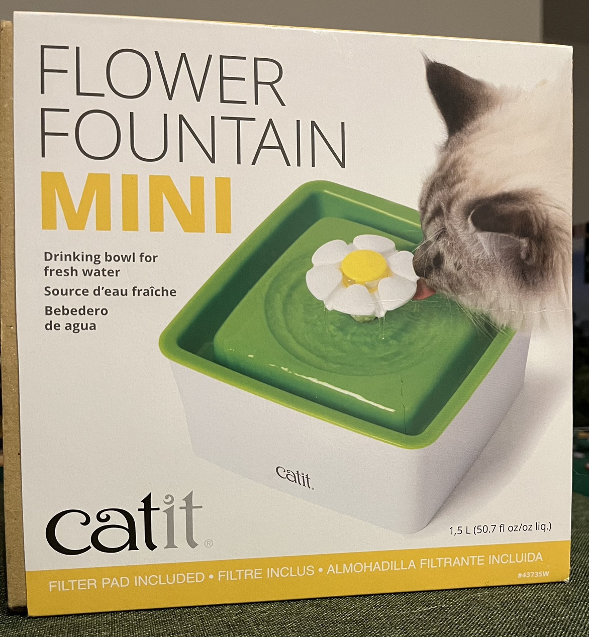 Cat fountain