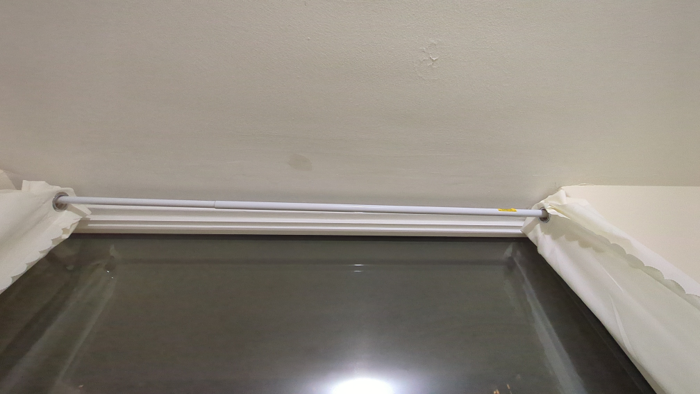 Curtain with adjustable tension rod 48 to 86 inch - photo 2