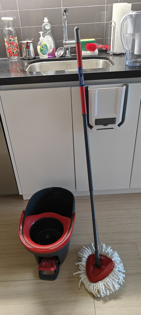 Vileda Easy Wring Spin Mop & Bucket thumbnail