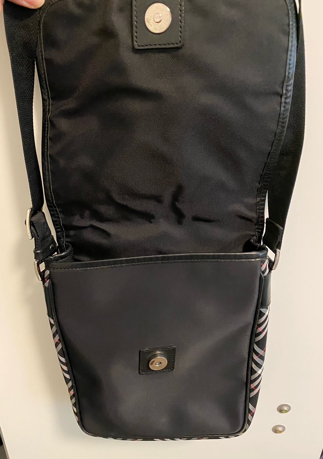 Burberry women’s messenger bag - photo 2