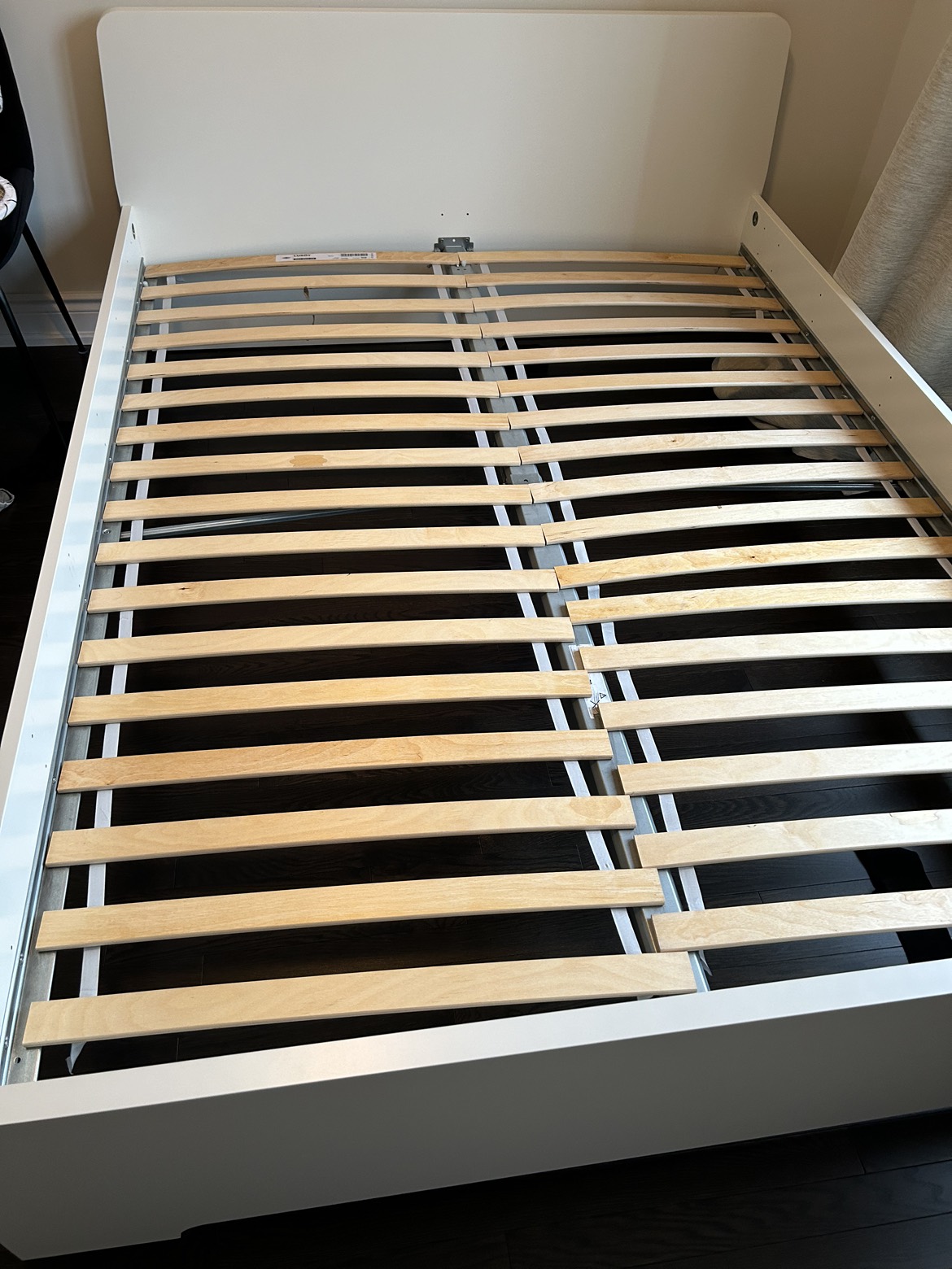 Malm Ikea Bed frame - queen - photo 2