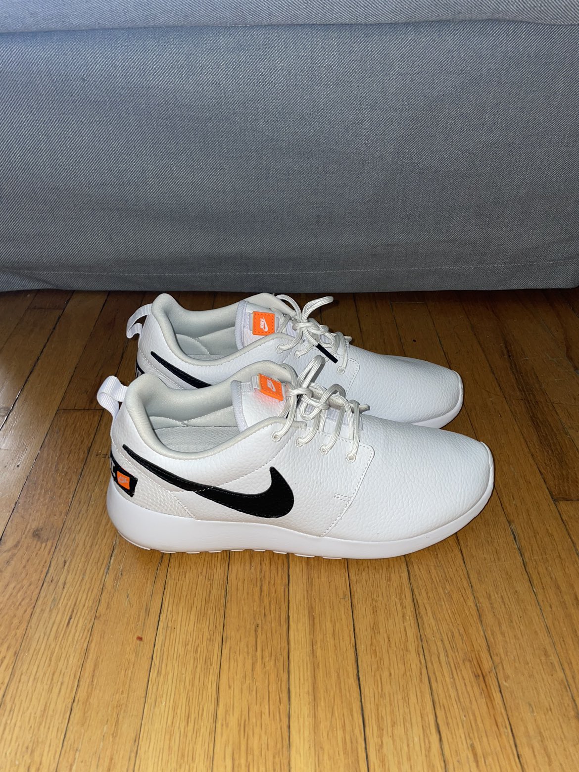 Nike shoes, size 8 brand new! - photo 2