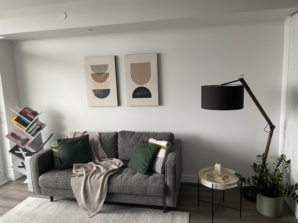 Article Sven Loveseat