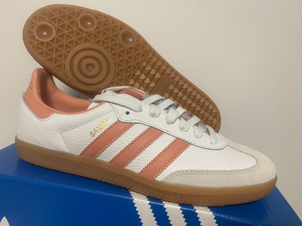 ADIDAS SAMBA SNEAKER  **Sz 9 & 10 remaining $115 FIRM thumbnail