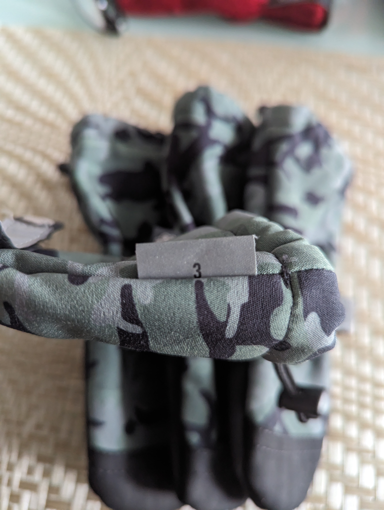 **CANADA POOCH** Soft Shield Boots image indicator(2)