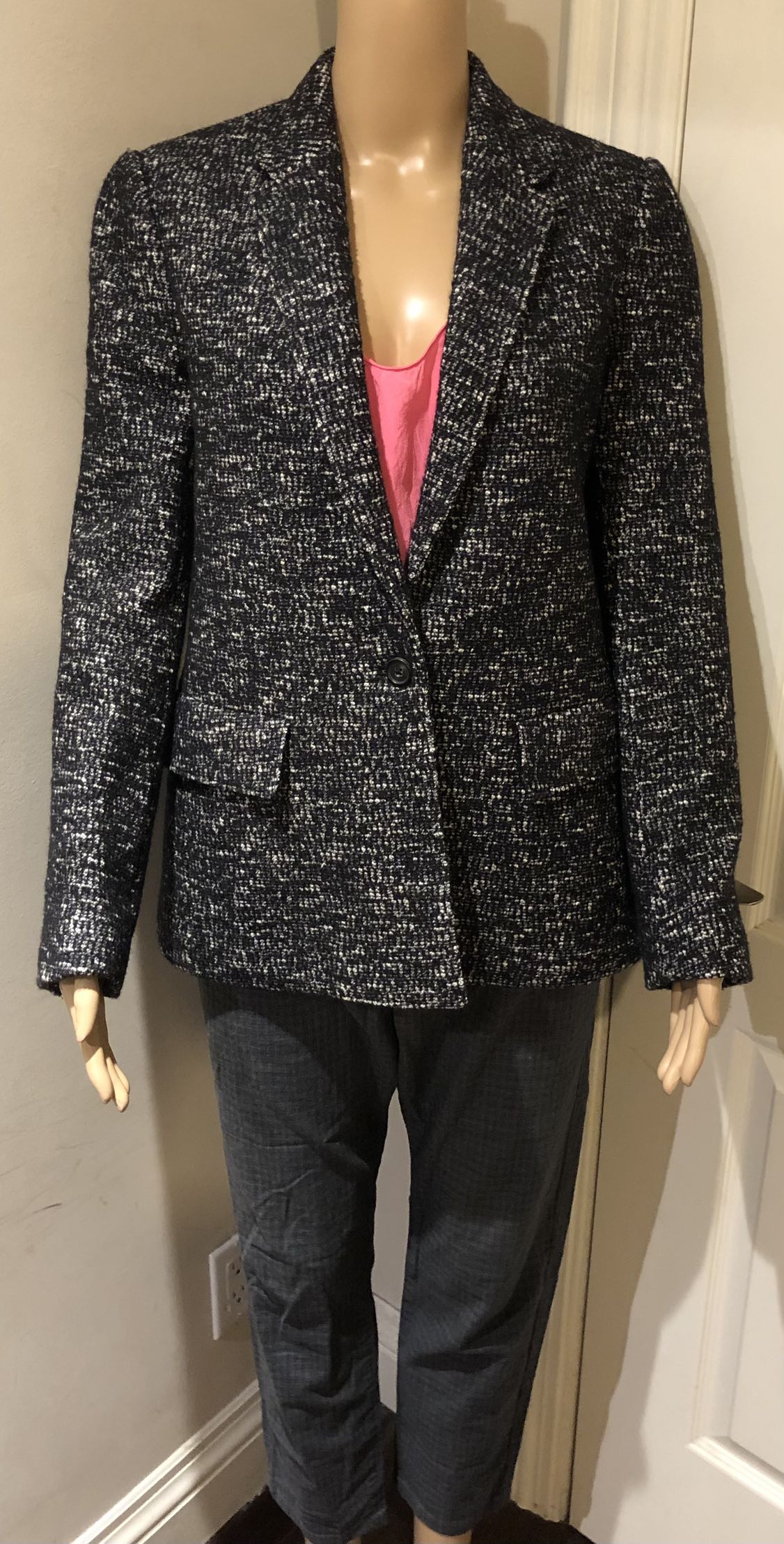 Women’s Aritzia Wilfred Tweed Jacket Size S(4-6) - photo 2