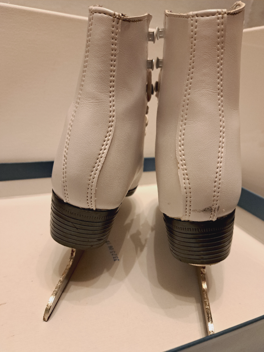 Skates Young Girls / Youth image indicator(4)