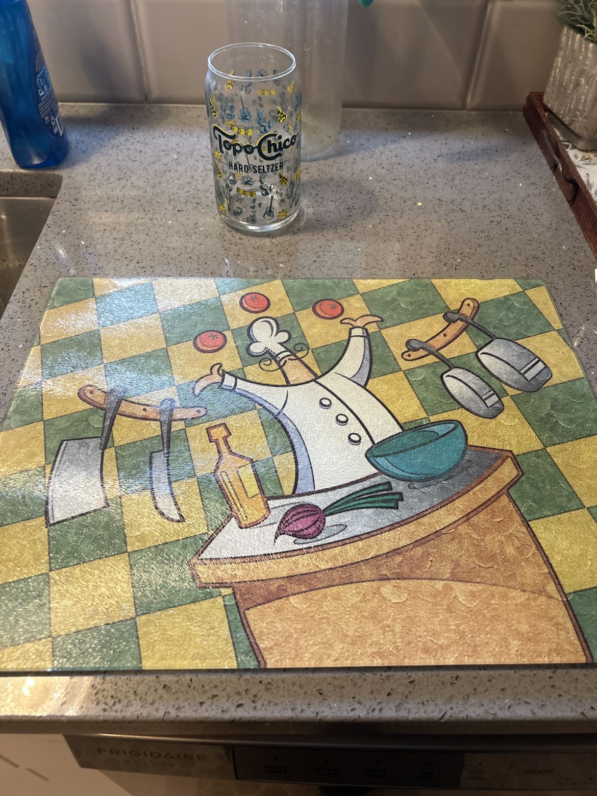 Glass cutting board