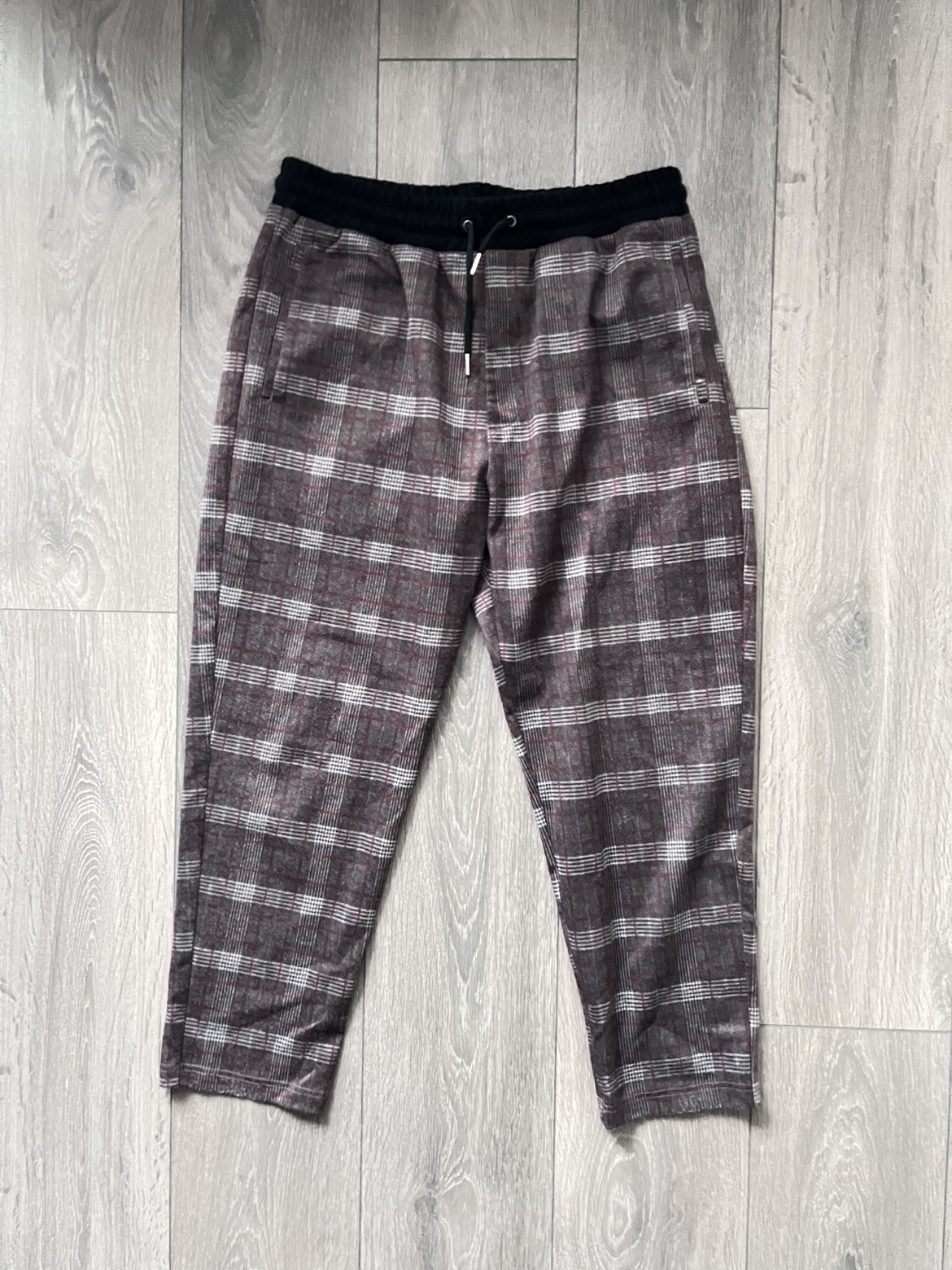Men’s check drawstring pants #freecycle (Moving Out Sale!) thumbnail