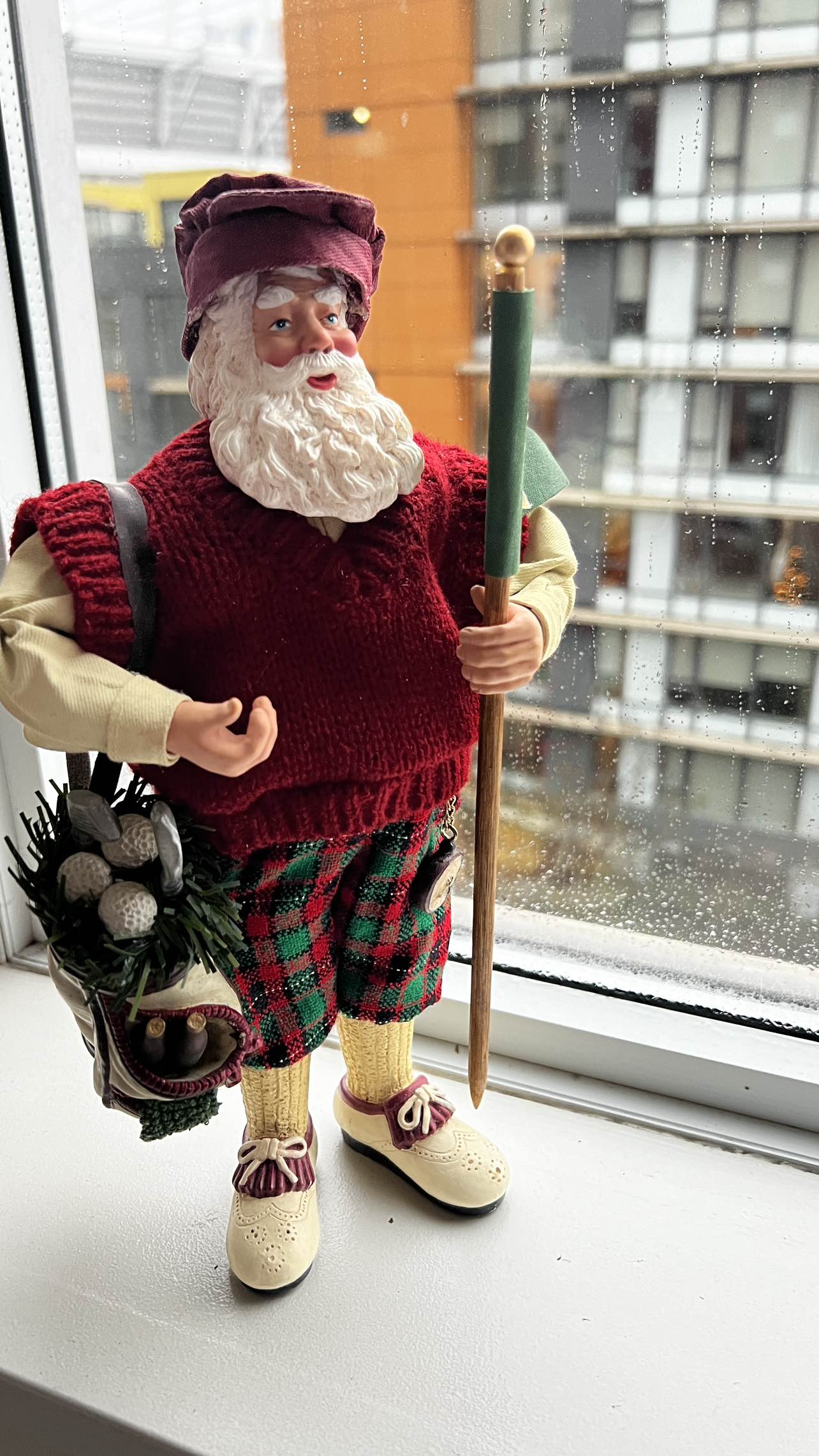 Golfing Santa Claus Statue 25 cm #SellingSpree thumbnail