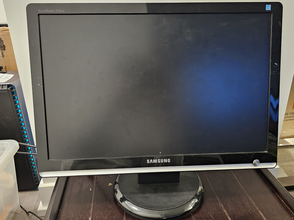 Samsung 21.6" Computer monitor thumbnail