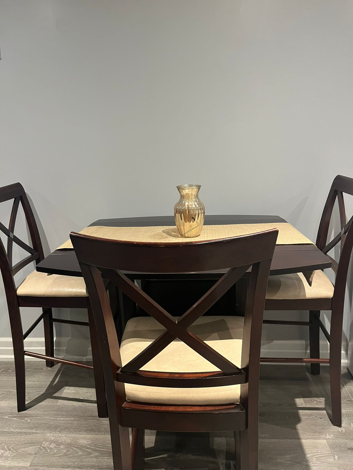 Dining table and chairs with wine rack. - photo 2