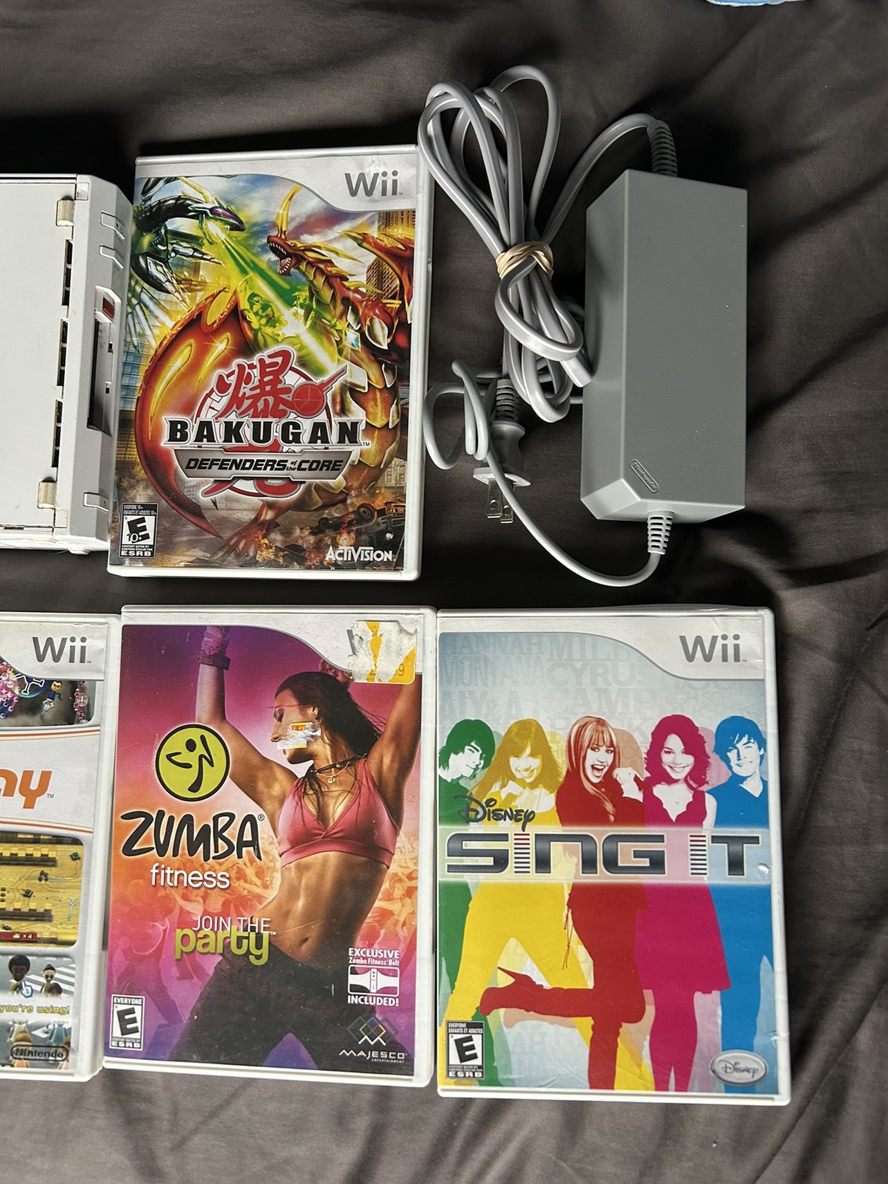Nintendo wii console Bundle - Works great! - photo 2