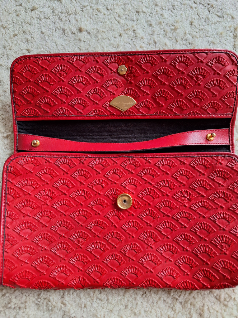 Vintage Karl Lagerfeld Iconic Fan Rubber Clutch Bag. image indicator(2)