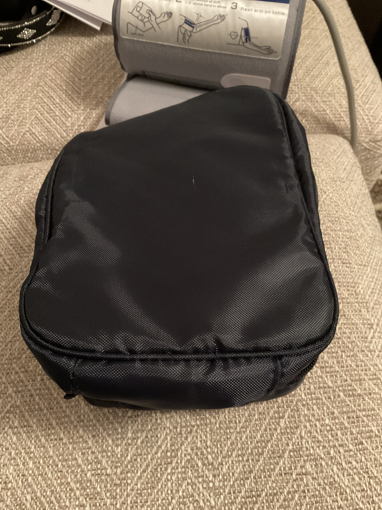 Deluxe Blood Pressure Monitor w/ ComFit Cuff & Carrying Case - photo 4