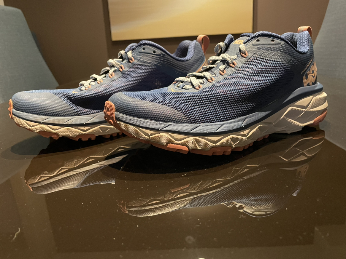 HOKA WOMEN'S CHALLENGER ATR 5 B WIDTH RUNNING SHOE - photo 3
