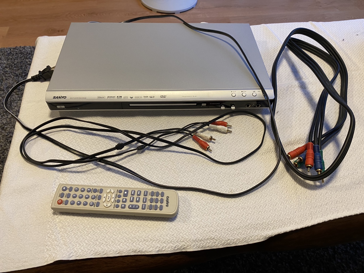 Sanyo DVD player thumbnail