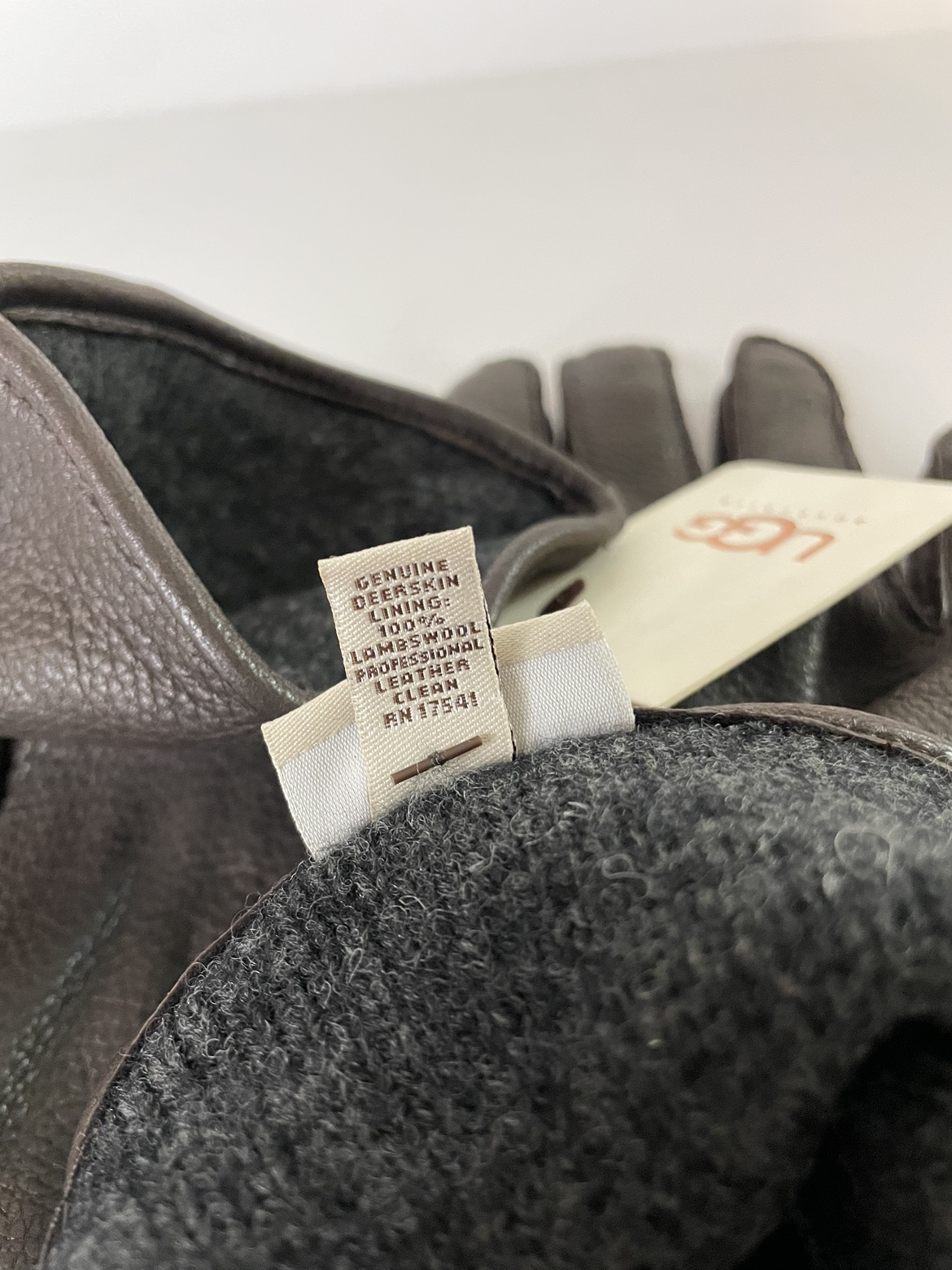 UGG Deerskin Leather Lambswool Winter Gloves image indicator(3)