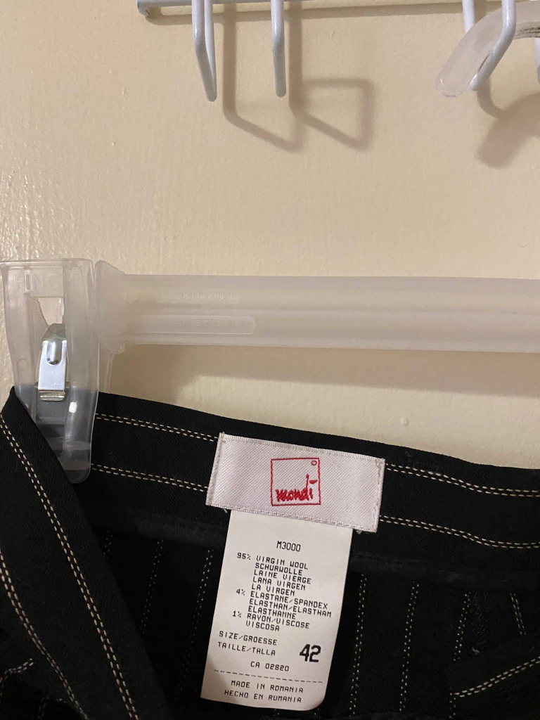 Mondi  Pants, dresses, tops for Sale image indicator(2)