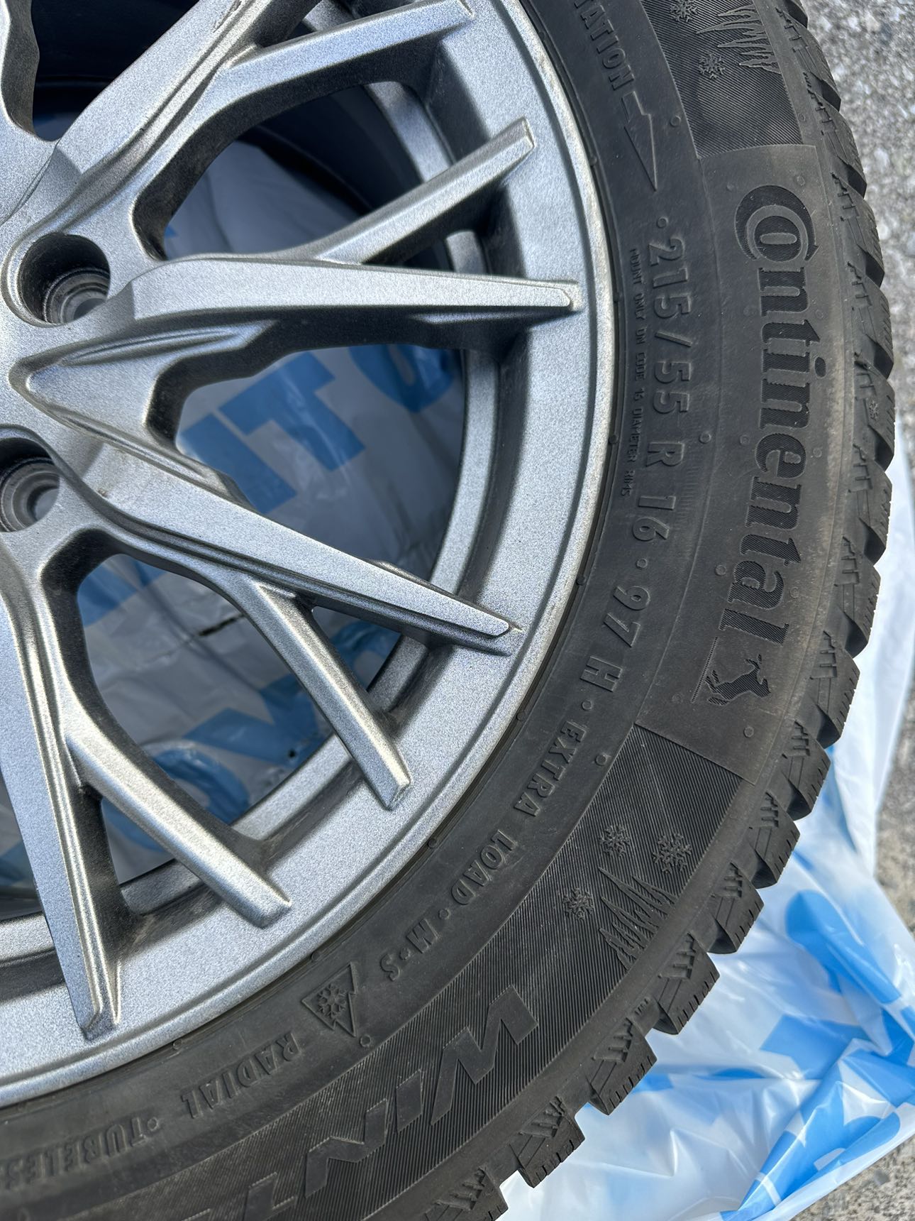 Winter tire and rim set - photo 3